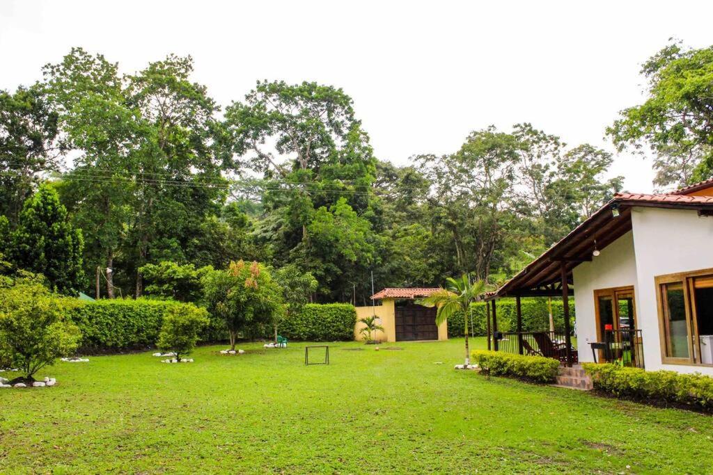 Villa Hermosa Casaquinta Con Piscina Privada. *