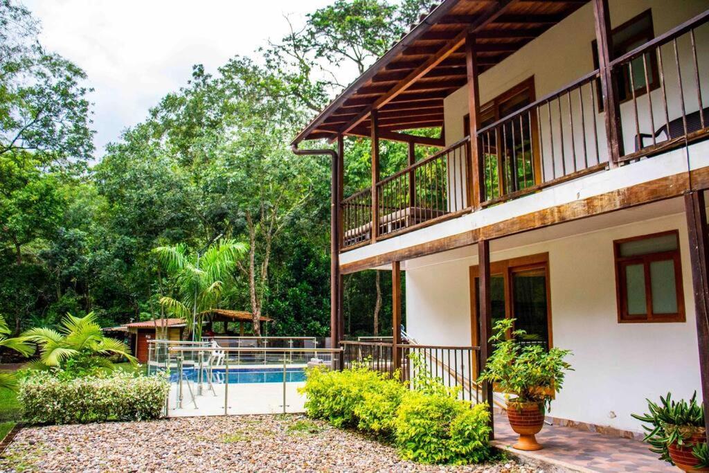 Hermosa Casaquinta Con Piscina Privada. *