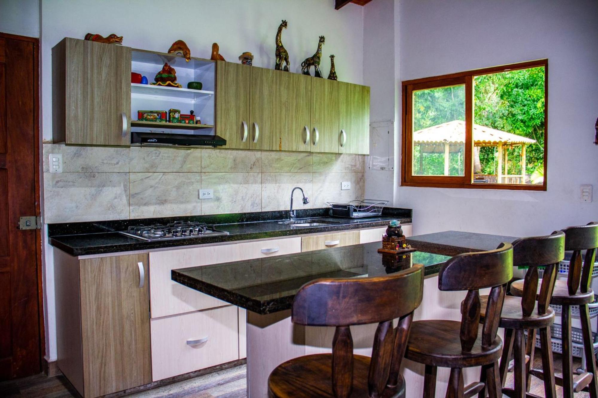 Villa Hermosa Casaquinta Con Piscina Privada.